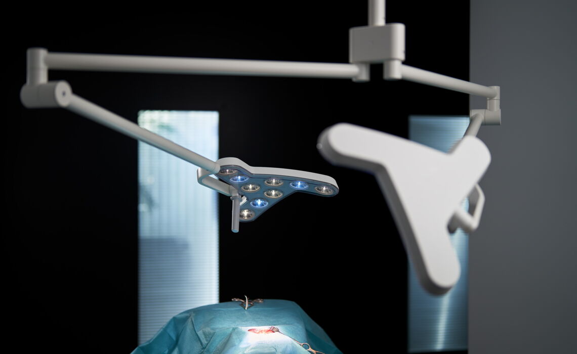 Surgical light TRIANGO 100 Duo - Derungs Licht AG